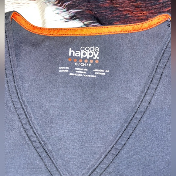 Code happy scrub top size small - Picture 3 of 3